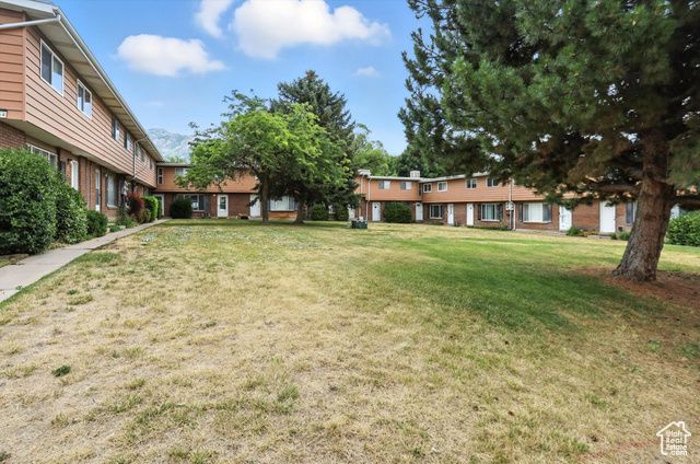 1064 N NAYON DR #9-A, Layton, UT 84040