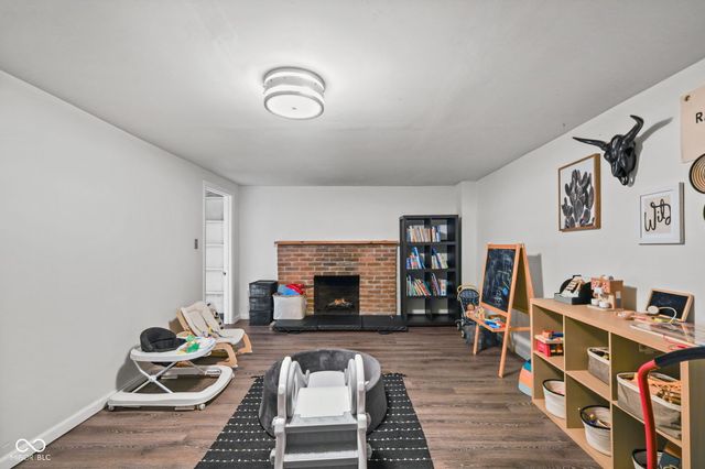 421 Brewer Drive, Greenwood, IN 46142