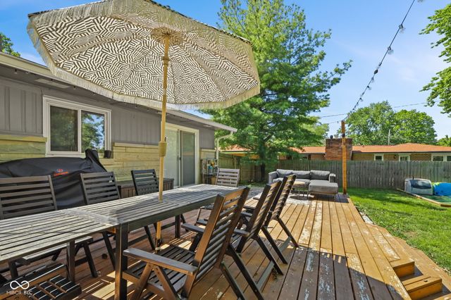 421 Brewer Drive, Greenwood, IN 46142
