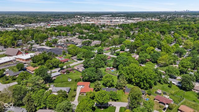 421 Brewer Drive, Greenwood, IN 46142