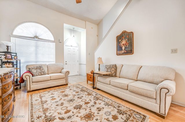 6825 Charlotte Drive, Olive Branch, MS 38654
