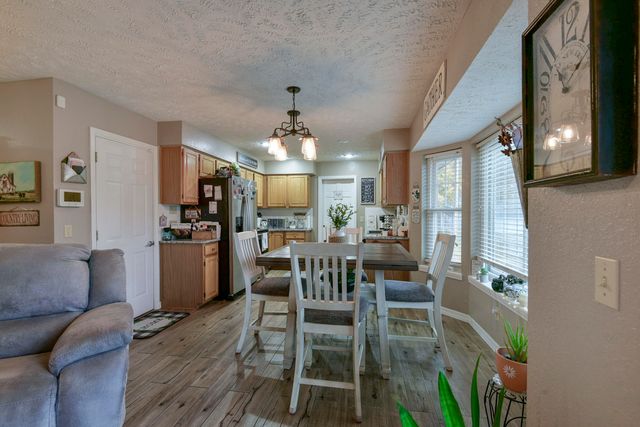 608 Cypress Avenue, Nixa, MO 65714