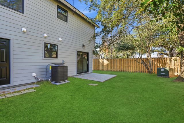 2150 E Spoleto Lane, North Charleston, SC 29406