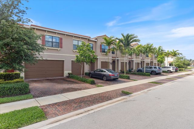 9988 Brickhill Drive, Boca Raton, FL 33428