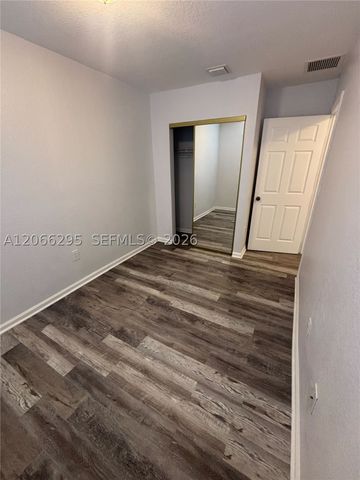 14042 NE 2nd Ave 14042, Miami, FL 33161