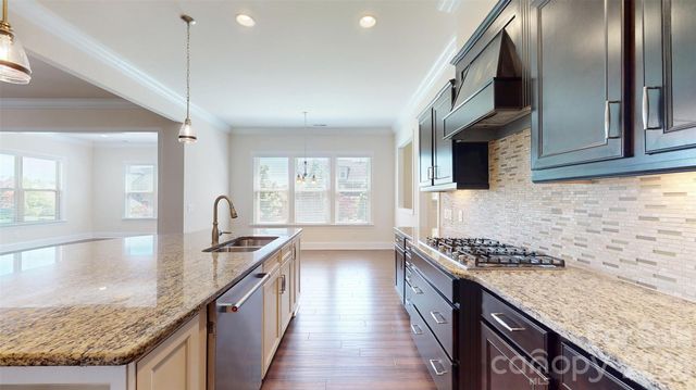 1719 Emory Oak Drive, Charlotte, NC 28270