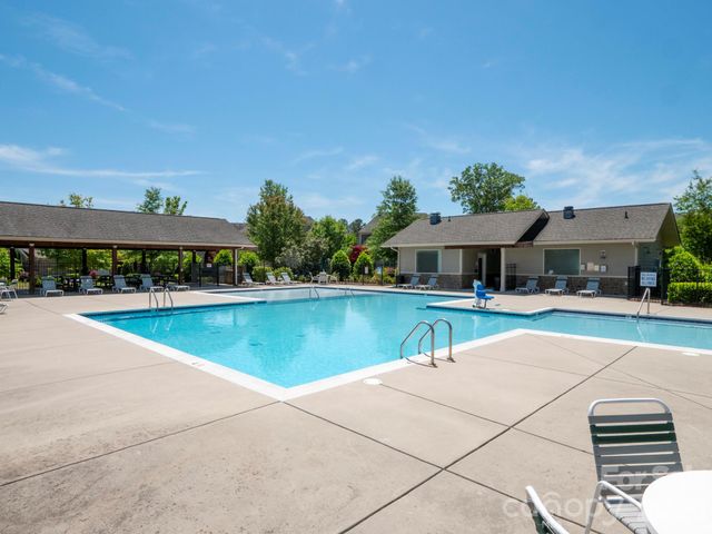 1719 Emory Oak Drive, Charlotte, NC 28270