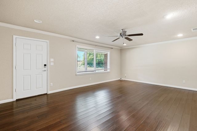 5708 Sunset Road, Westworth Village, TX 76114