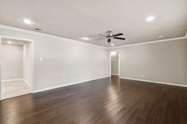 5708 Sunset Road, Westworth Village, TX 76114