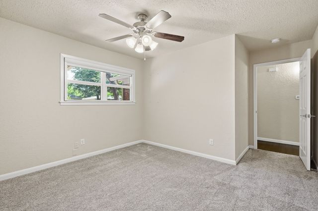 5708 Sunset Road, Westworth Village, TX 76114