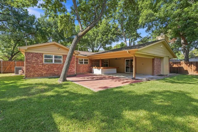 5708 Sunset Road, Westworth Village, TX 76114