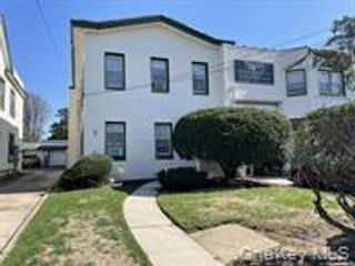 32 Forest Avenue #1A, Lynbrook, NY 11563