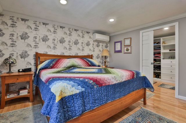 9 Lund Drive, Hudson, NH 03051