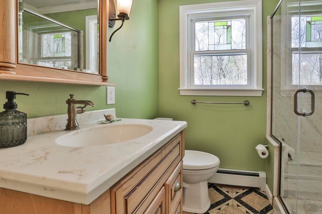 9 Lund Drive, Hudson, NH 03051