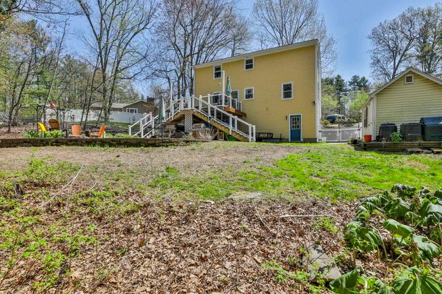9 Lund Drive, Hudson, NH 03051