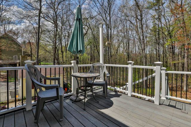 9 Lund Drive, Hudson, NH 03051