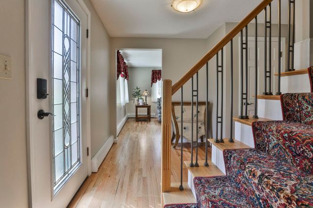 9 Lund Drive, Hudson, NH 03051