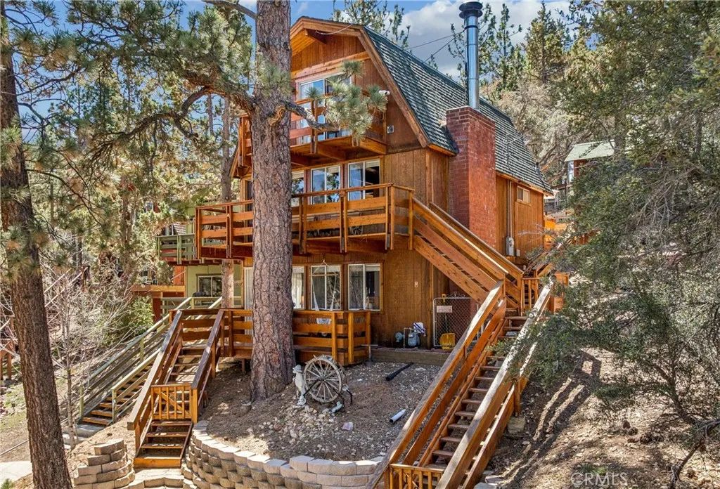 108 W Aeroplane Boulevard, Big Bear City, CA 92314