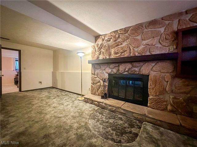 820 Cynthia Court, Niles, OH 44446