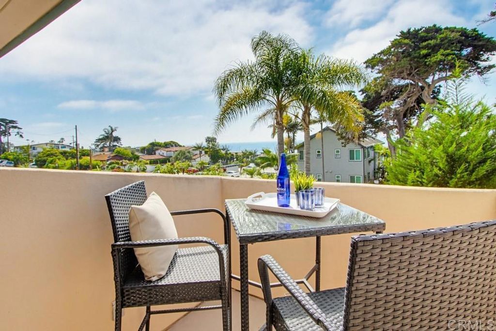 Image 22 of property listing at 1407 Ocean Ave, Del Mar, CA 92014