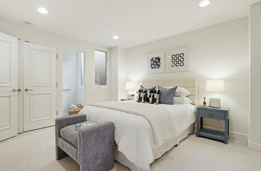 Image 31 of property listing at 1407 Ocean Ave, Del Mar, CA 92014