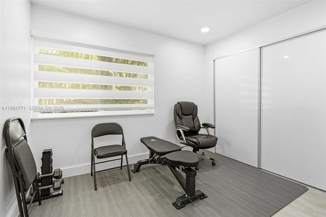 8027 Lake Dr 204, Doral, FL 33166