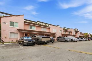 8027 Lake Dr 204, Doral, FL 33166