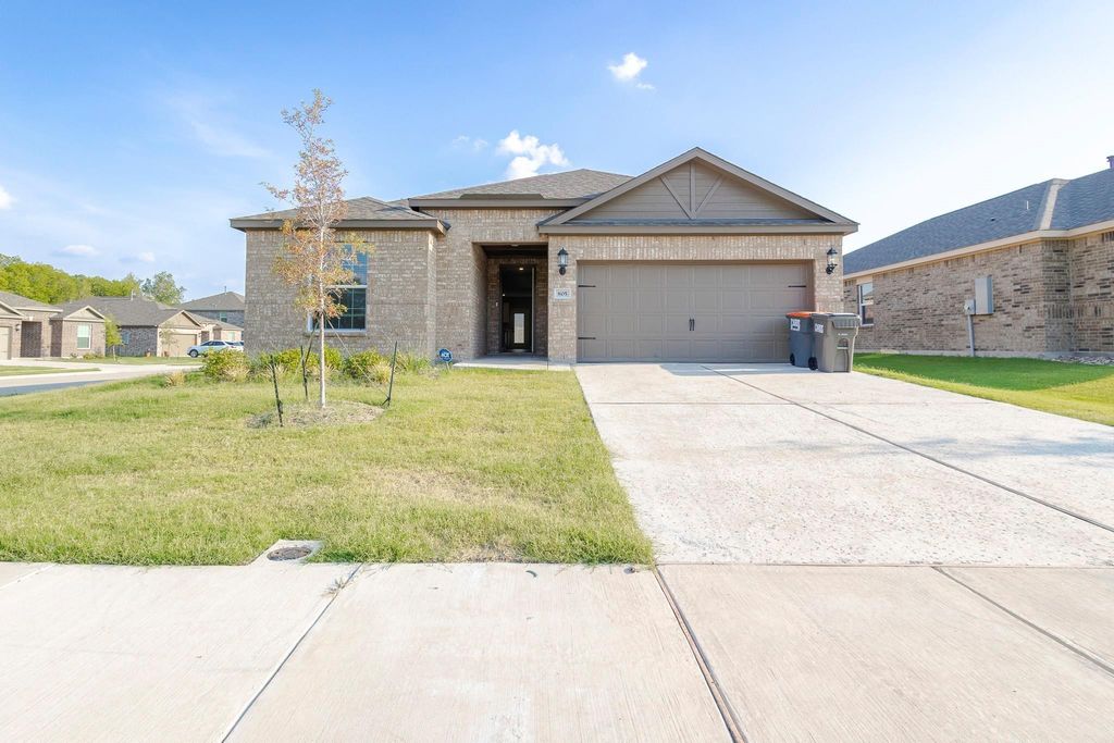 805 Jackel Drive, Anna, TX 75409