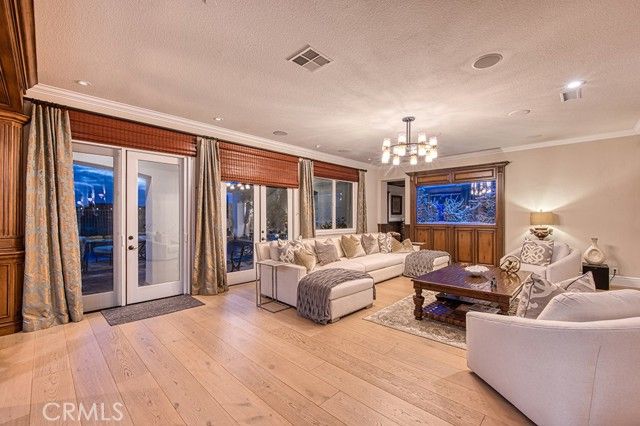 17 Long View, Laguna Hills, CA 92679