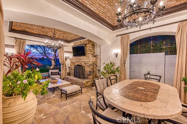 17 Long View, Laguna Hills, CA 92679