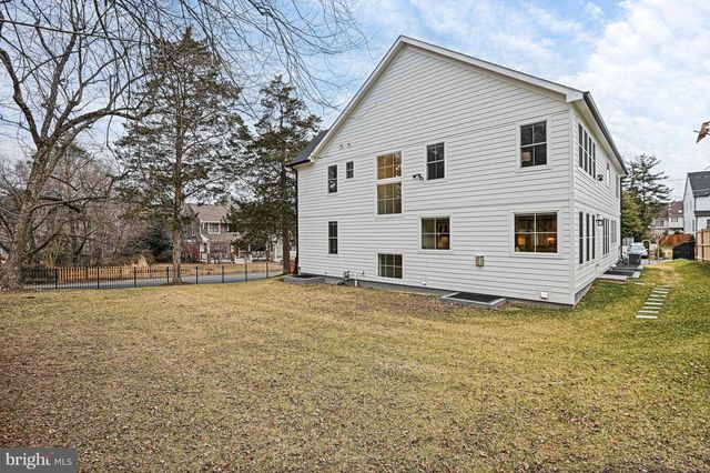 6447 TUCKER AVE, Mclean, VA 22101