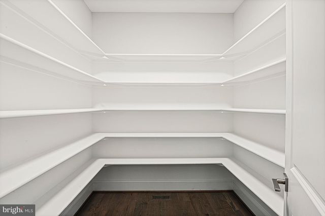 6447 TUCKER AVE, Mclean, VA 22101