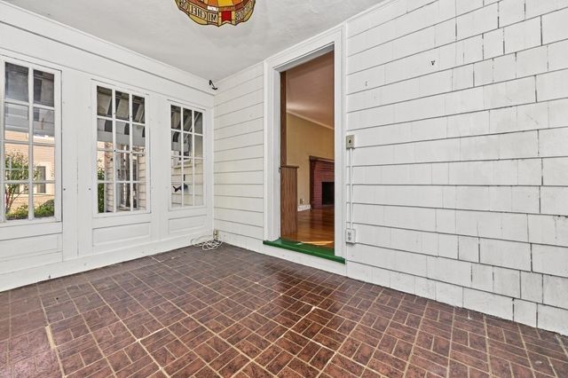15 Cummings Rd, Newton, MA 02459