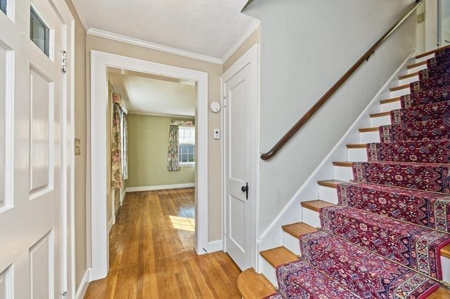 15 Cummings Rd, Newton, MA 02459