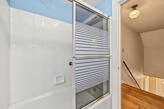 15 Cummings Rd, Newton, MA 02459
