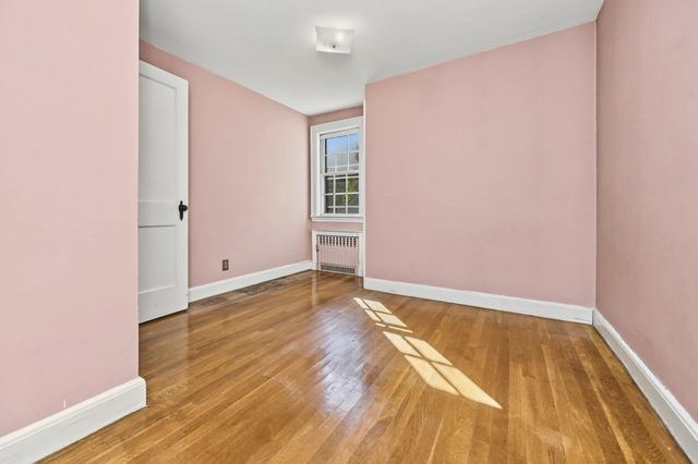 15 Cummings Rd, Newton, MA 02459