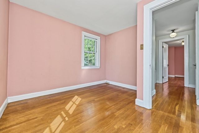15 Cummings Rd, Newton, MA 02459