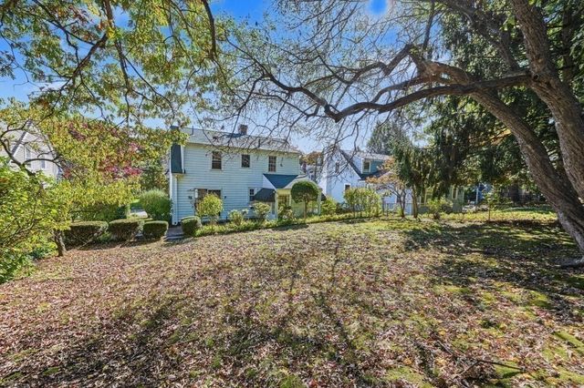 15 Cummings Rd, Newton, MA 02459