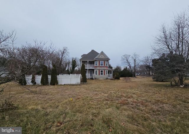 3226 S MAIN RD, Vineland, NJ 08360