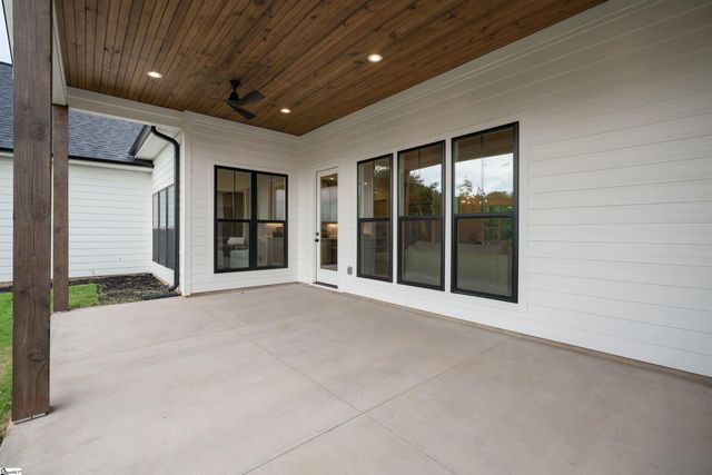 3364 Fairview Road, Fountain Inn, SC 29644