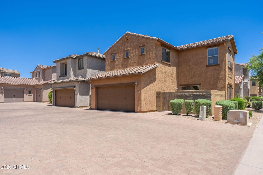 3954 E MELINDA Drive, Phoenix, AZ 85050 — photo 3