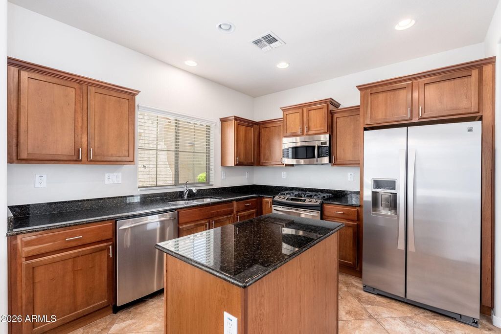 3954 E MELINDA Drive, Phoenix, AZ 85050 — photo 5