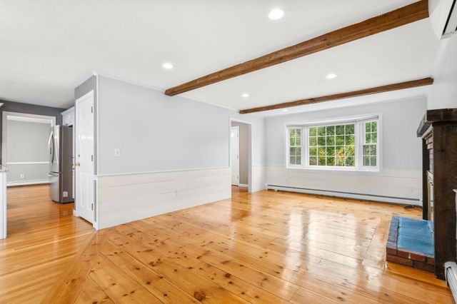 26 Waterview Drive, Medway, MA 02053