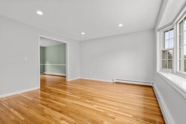 26 Waterview Drive, Medway, MA 02053