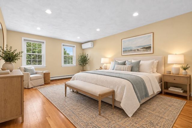 26 Waterview Drive, Medway, MA 02053