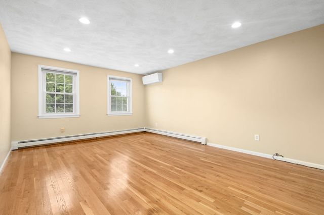 26 Waterview Drive, Medway, MA 02053