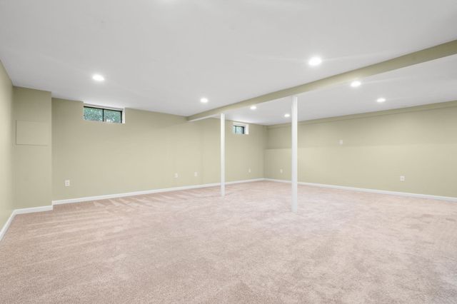 26 Waterview Drive, Medway, MA 02053