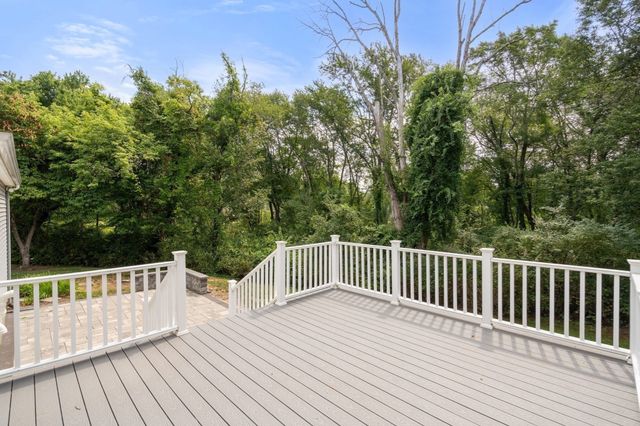26 Waterview Drive, Medway, MA 02053