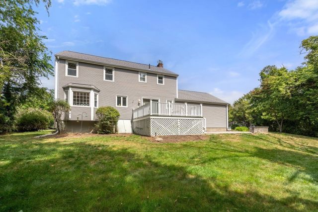 26 Waterview Drive, Medway, MA 02053