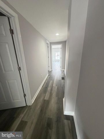 6 SEWARD AVE, Trenton, NJ 08611